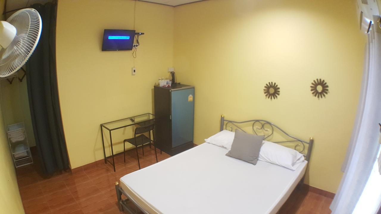 North Hotel Nakhon Nayok Bagian luar foto